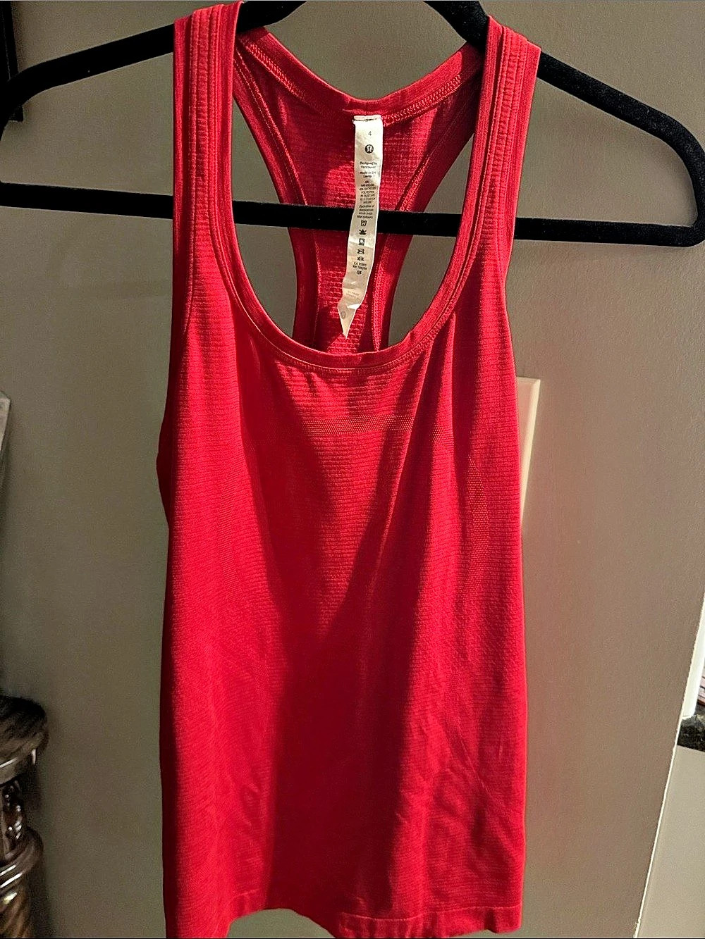 lululemon Swiftly Tech Racerback Tank Top 2.0 Red Size 4